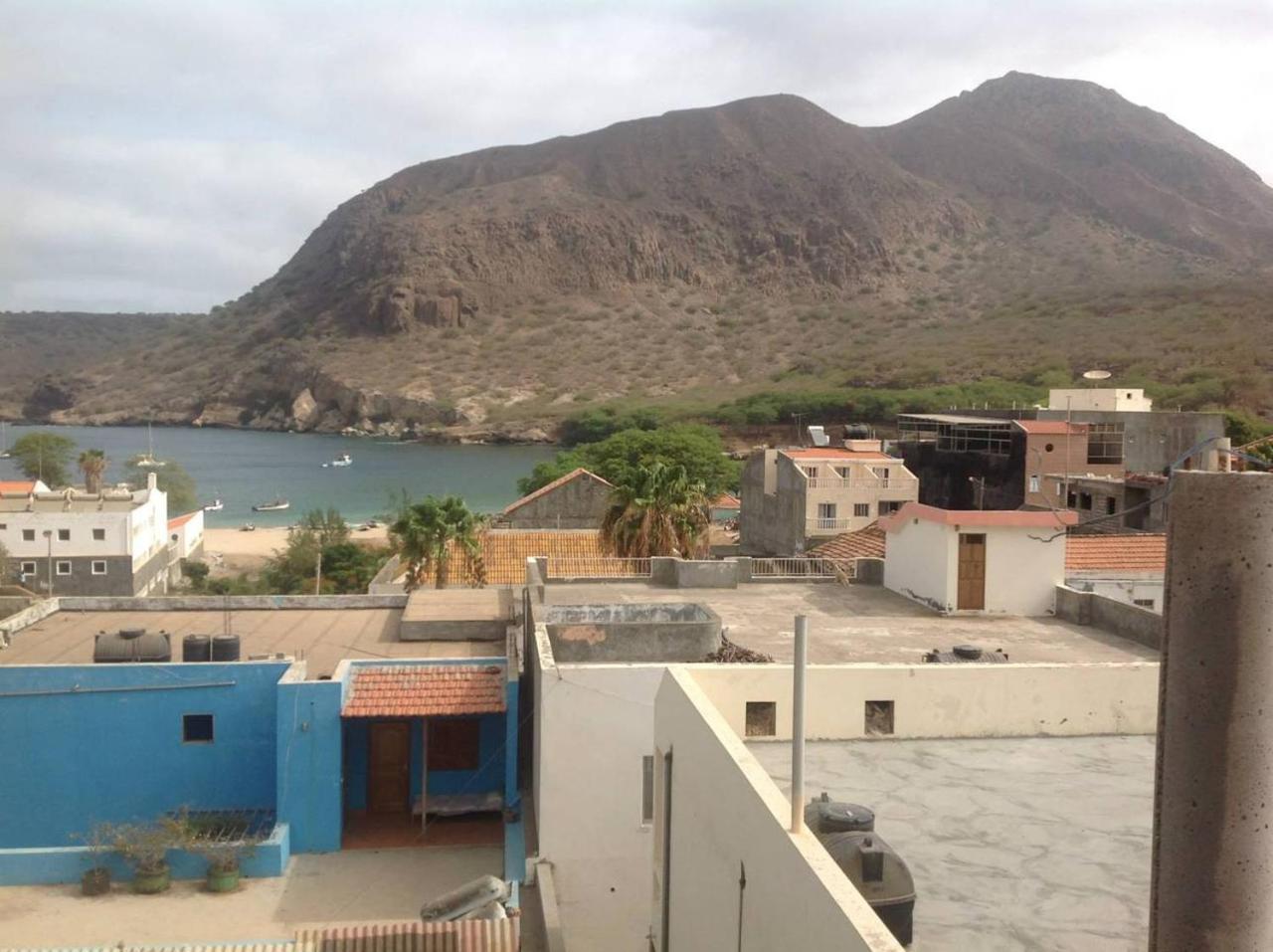 Casa Cabral : Big Apartment Next To The Beach Tarrafal  Exterior foto