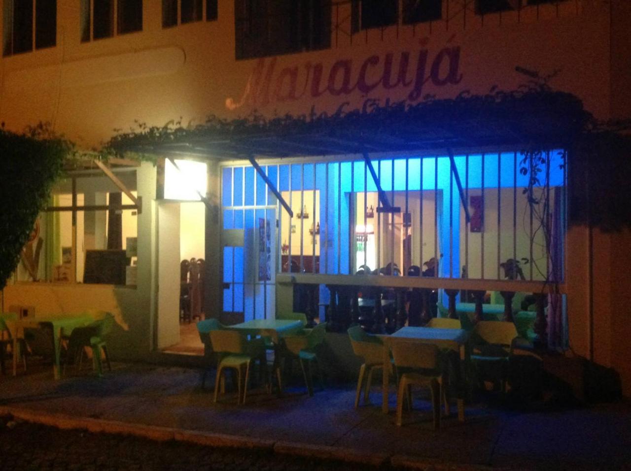Casa Cabral : Big Apartment Next To The Beach Tarrafal  Exterior foto